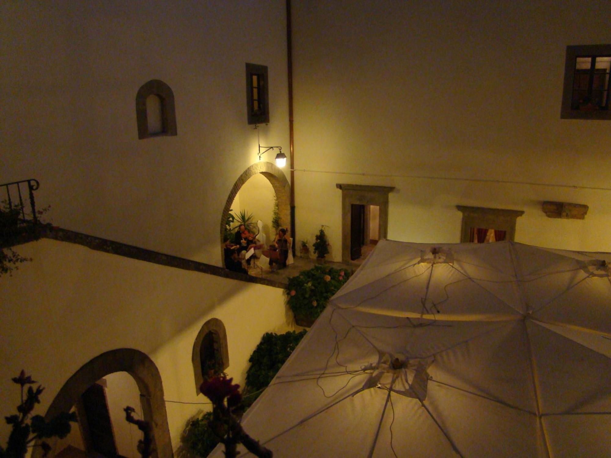 ボマルツォ Palazzo Orsini Bed & Breakfast エクステリア 写真