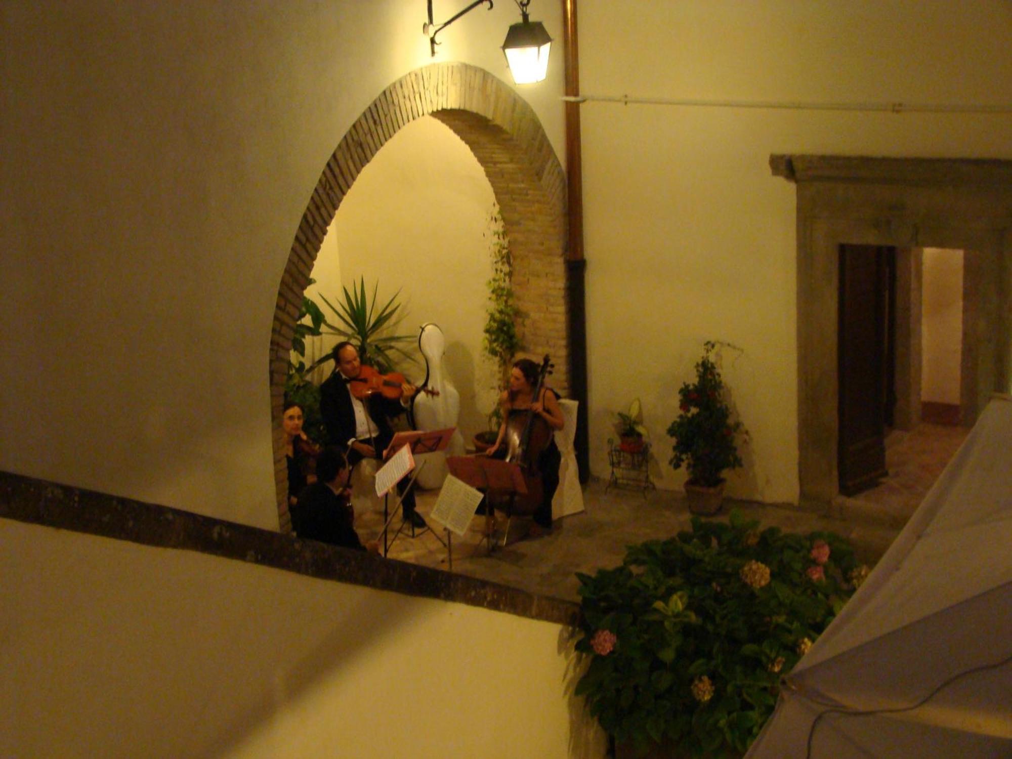 ボマルツォ Palazzo Orsini Bed & Breakfast エクステリア 写真