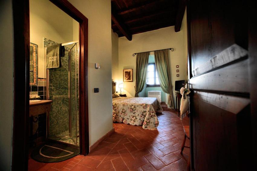 ボマルツォ Palazzo Orsini Bed & Breakfast エクステリア 写真